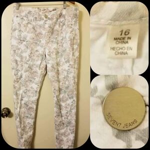 SIZE 16 Seven7 Jeans Floral Pattern
